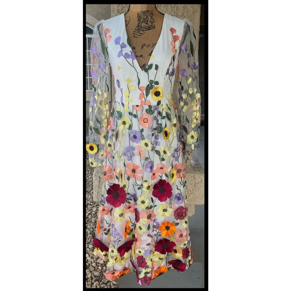 Lulus White 3D Floral Embroidered Front Back Blossom Midi Dress Size S NEW - Picture 5 of 14